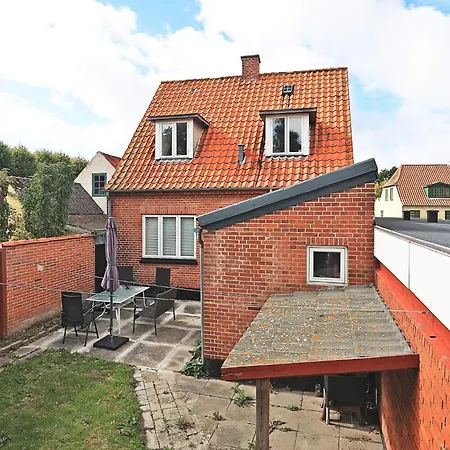 3 Person In Aeroskobing-by Traum * Ærøskøbing
